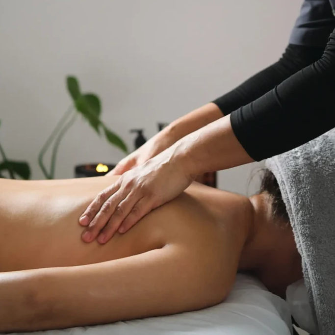 Maderotherapy home spa treatment by La Tuya Experience